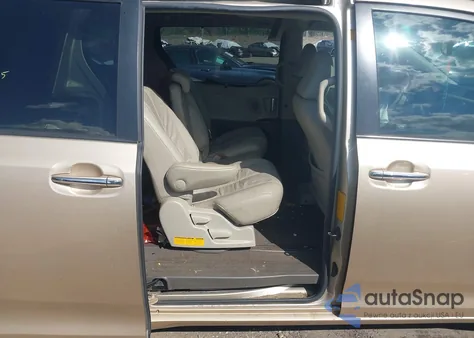 2011 Toyota Sienna Xle V6 from USA, damaged, VIN 5TDYK3DC0BS108766